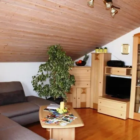 Gemutliche Ferienwohnung In Wiedenmuhle Mit Grill Und Garten