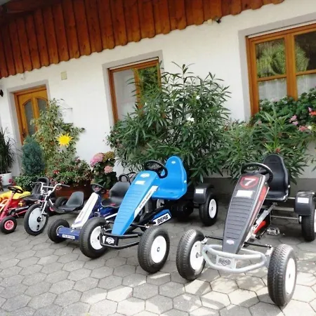 Lägenhet Gemutliche Ferienwohnung In Wiedenmuhle Mit Grill Und Garten Prackenbach